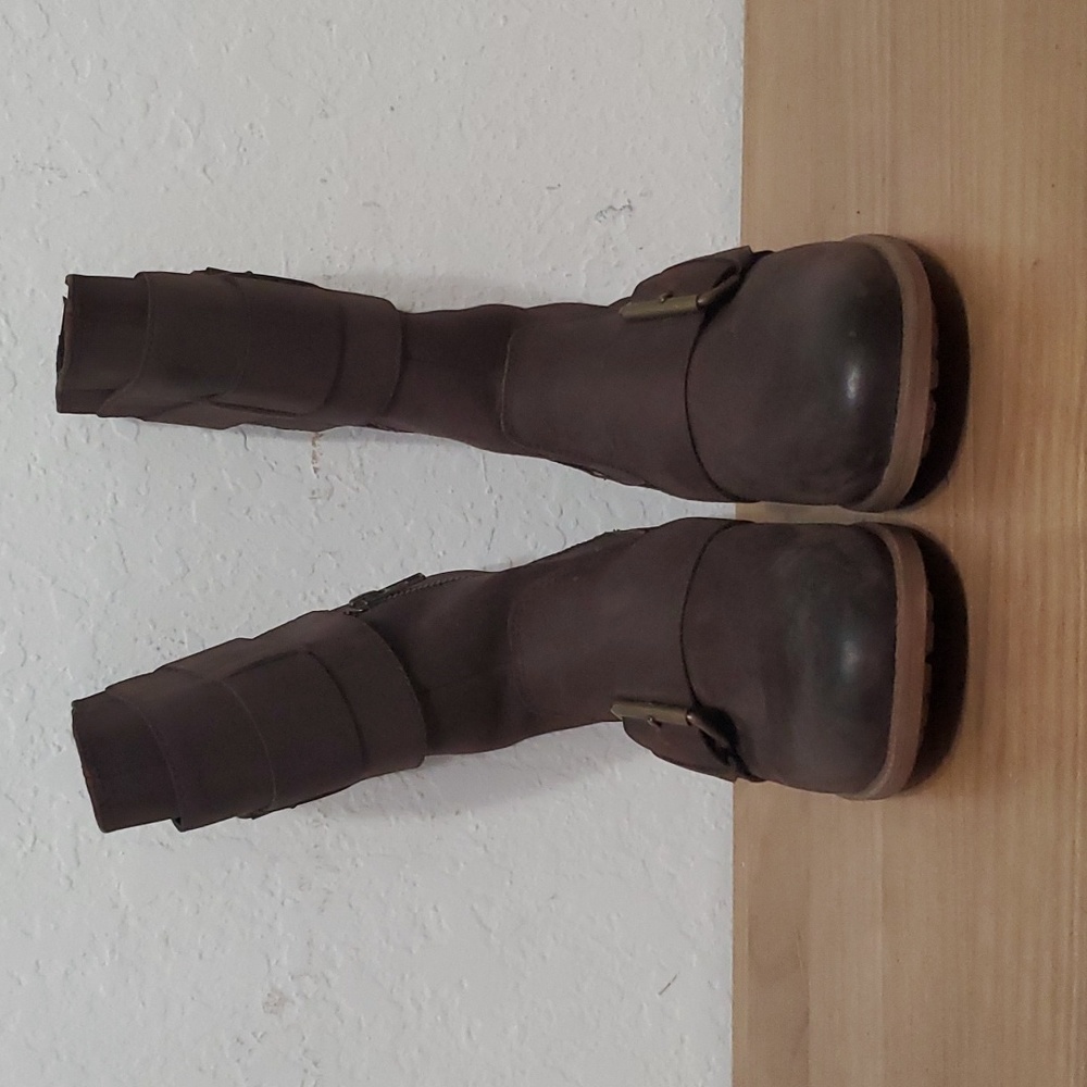 Ugg Chancey brown moto boots size 6